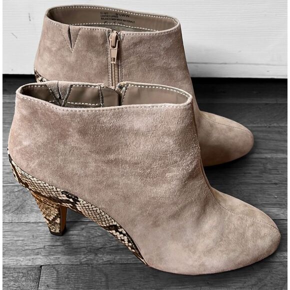Bella Vita Brennan Suede Wide Bootie Taupe Snakeskin Size 9.5 WW New never - Picture 1 of 7